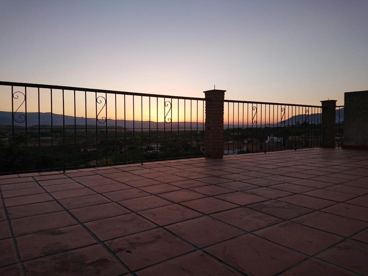 Un Balcon A Sierra Nevada *